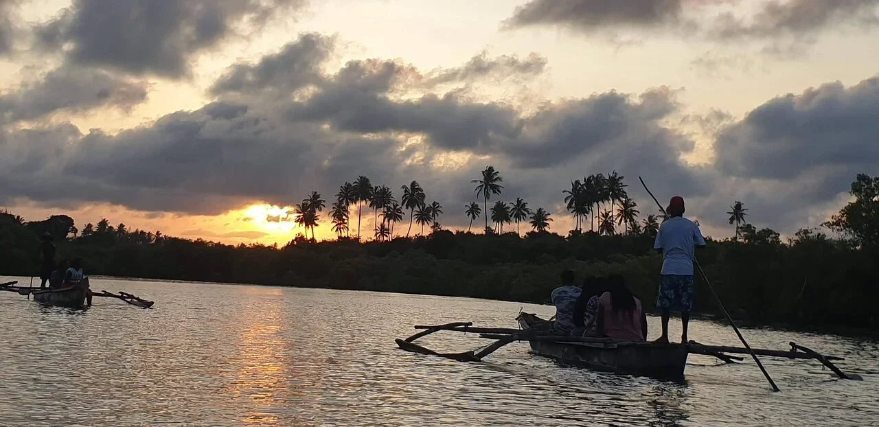 Kongo River Sunset Canoe & Mangrove Excursion